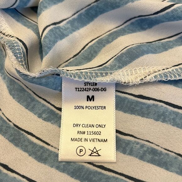 Lush blue white striped cold shoulder V neck blouse Size M EUC - Picture 8 of 8